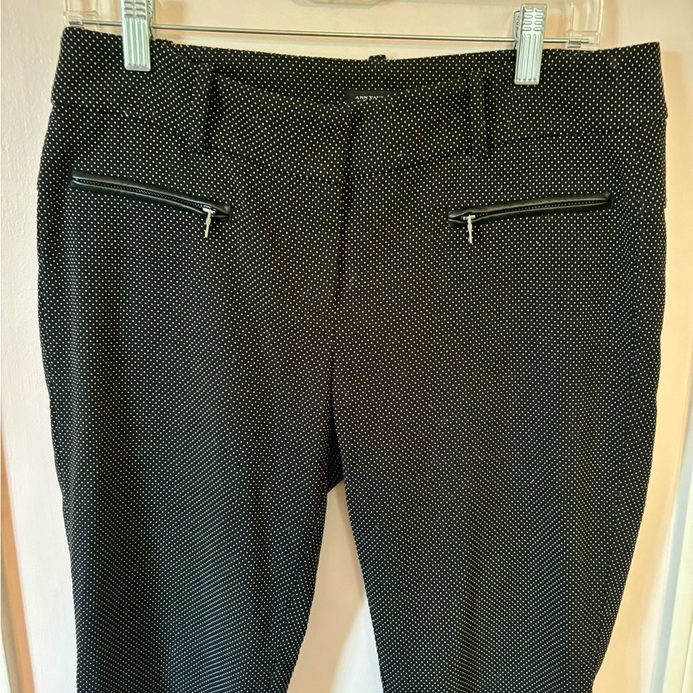 Ann Taylor Signature ankle pants in black/white micro dot fabric. Size 4.